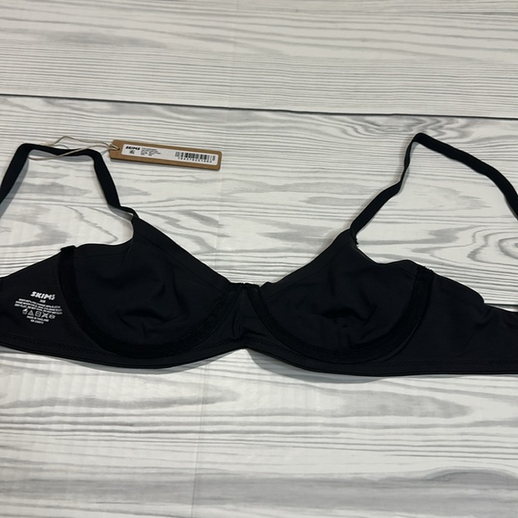 NWT Skims Fits Everybody Unlined Demi Bra Onyx 30B - Picture 8 of 9